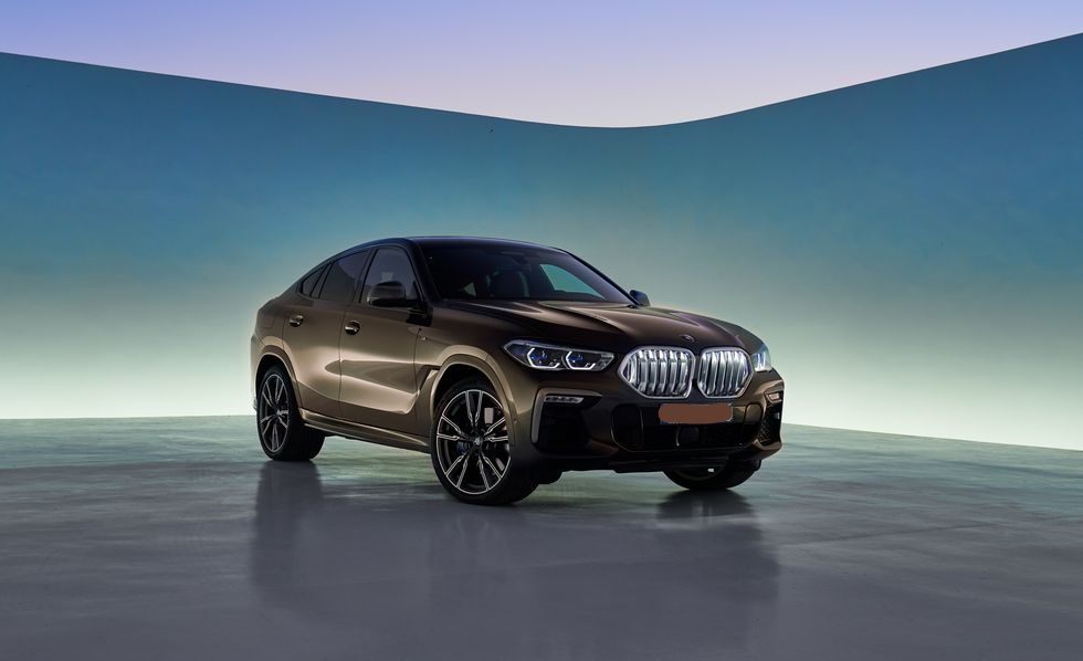 BMW X6 xDrive M50i (V8)