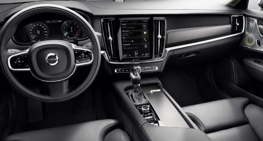 VOLVO V90 CROSS COUNTRY T6 WAGON