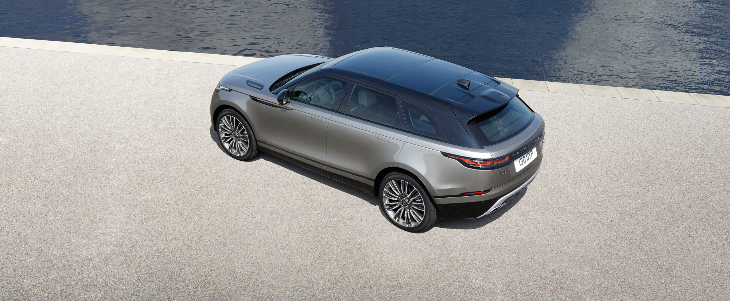 Range Rover VELAR 250 R-DYNAMIC