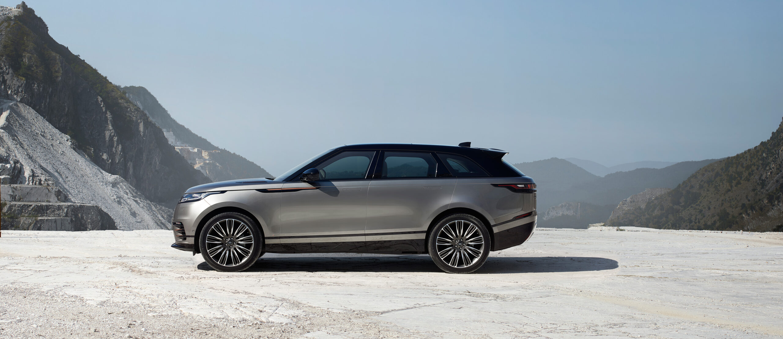Range Rover VELAR 250 R-DYNAMIC
